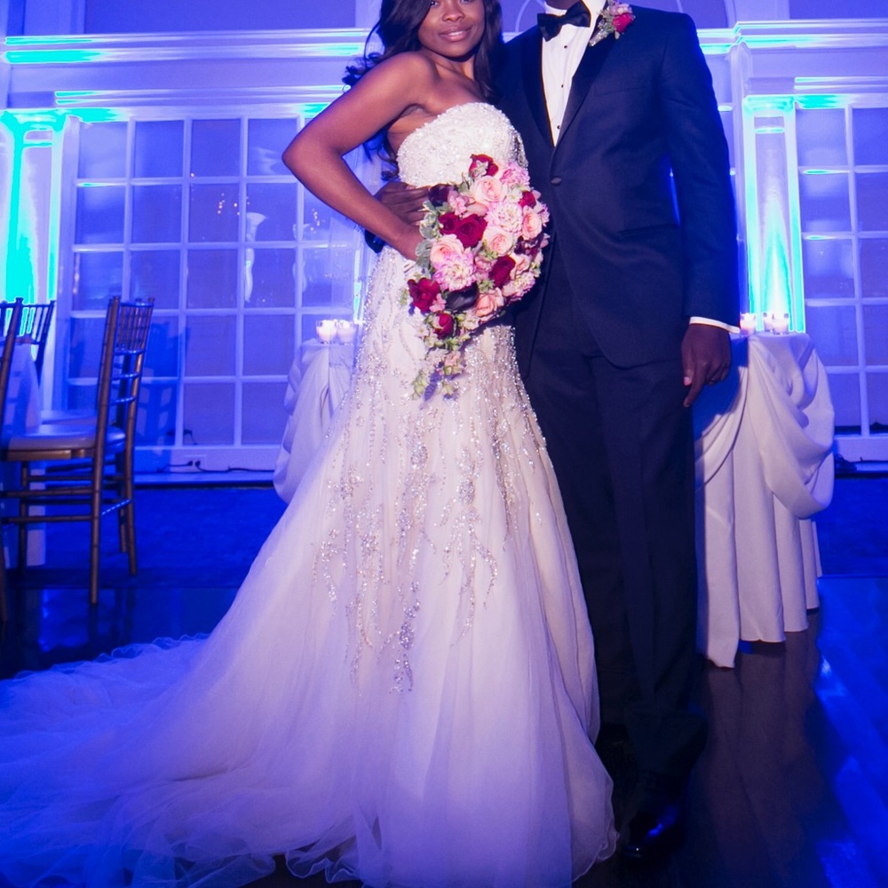 gorgeous allure couture C241 wedding dress